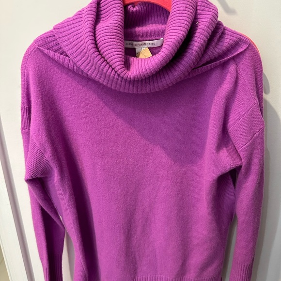 Diane VonFurstenburg Cashmere Sweater Size XS - Picture 2 of 4